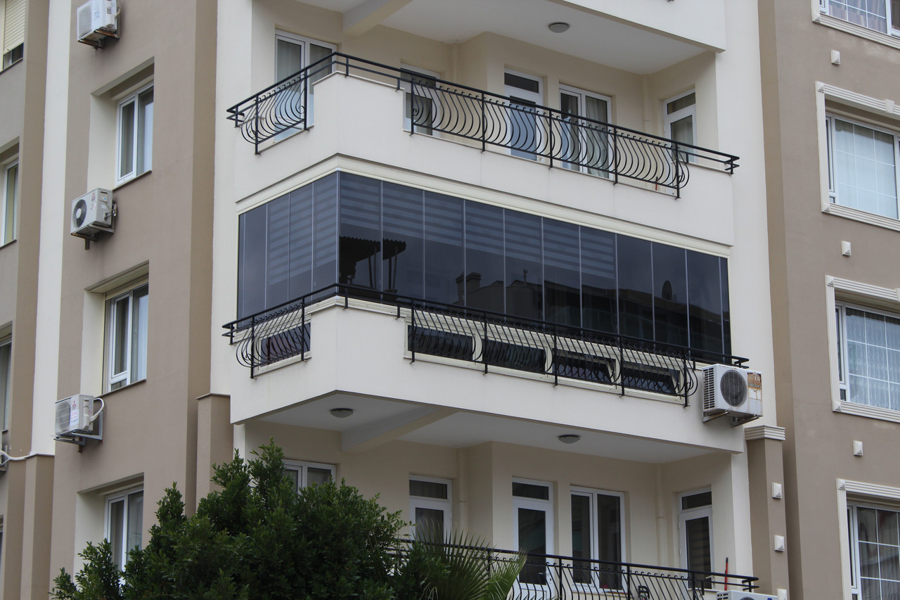 Системы безрамного остекления: безпрофильное остекление балкона и лоджий - фото 1 - id-p3584528