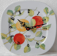Подарочные фарфоровые часы "Богемские Яблочки"