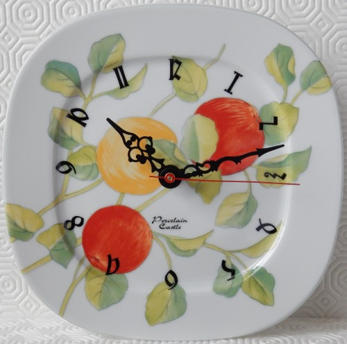 Подарочные фарфоровые часы "Богемские Яблочки" - фото 1 - id-p3629817