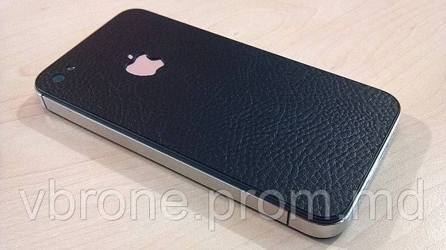 Декоративная защитная пленка для Iphone 4/4S, кожа черная - фото 1 - id-p3865898