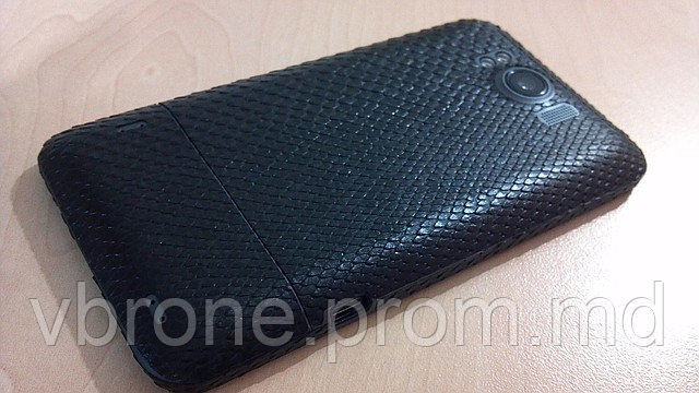 Декоративная защитная пленка для HTC Titan рептилия черная - фото 1 - id-p3865931