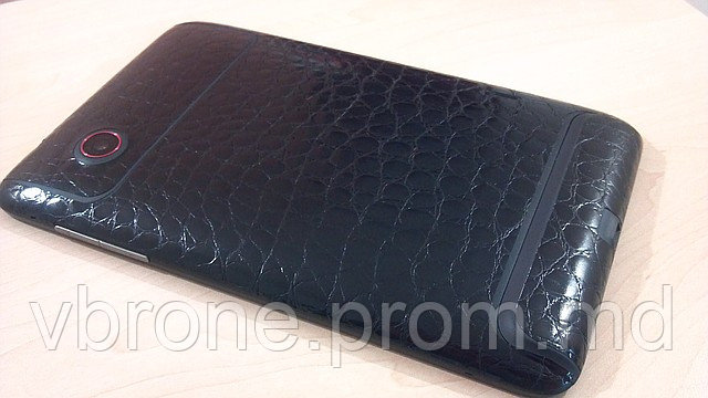 Декоративная защитная пленка для HTC Viawe 4G аллигатор черный - фото 1 - id-p3865932