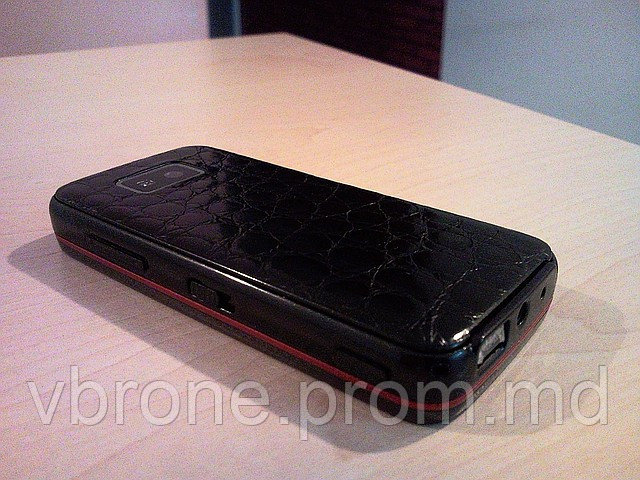 Декоративная защитная пленка для телефона Nokia 5530 аллигатор черный - фото 1 - id-p3865950