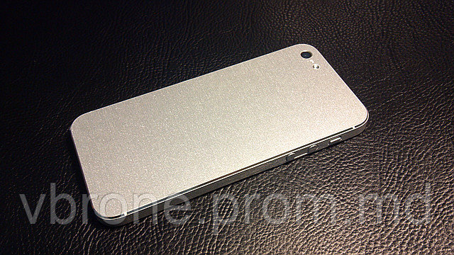 Декоративная защитная пленка для Iphone 5 алюминий шлифованный - фото 1 - id-p3866543