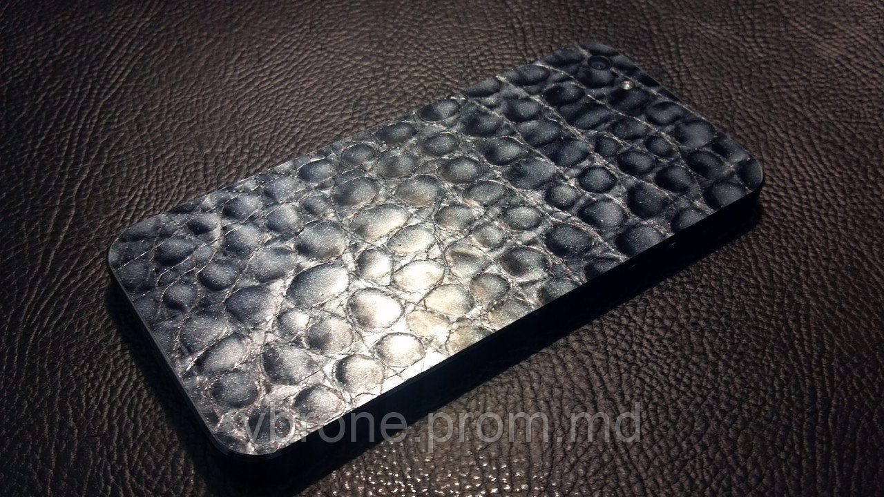 Декоративная защитная пленка для Iphone 5, "аллигатор серебристый" - фото 1 - id-p3866888