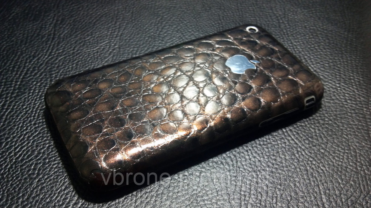 Декоративная защитная пленка для Iphone 2 аллигатор коричневый - фото 1 - id-p3867448
