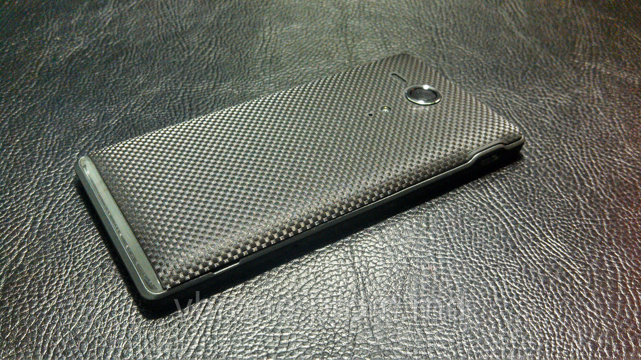 Декоративная защитная пленка для Sony Xperia SP "карбон кубик черный" - фото 1 - id-p3868199