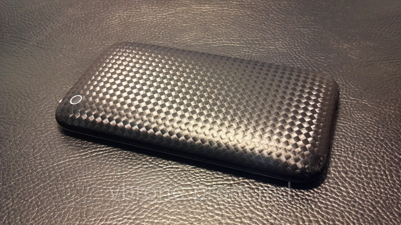 Декоративная защитная пленка для Iphone 3 "карбон черный кубик" - фото 1 - id-p3868211
