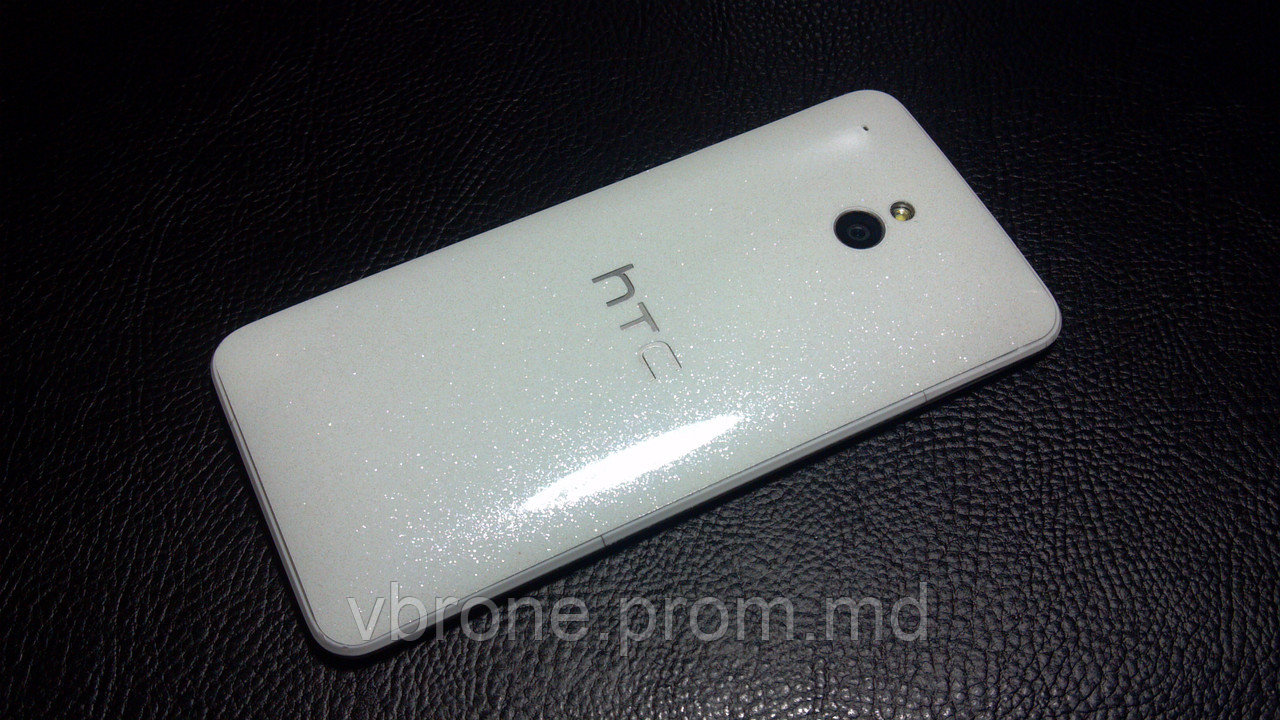 Декоративная защитная пленка для HTC One Mini белый перламутр - фото 1 - id-p3868234