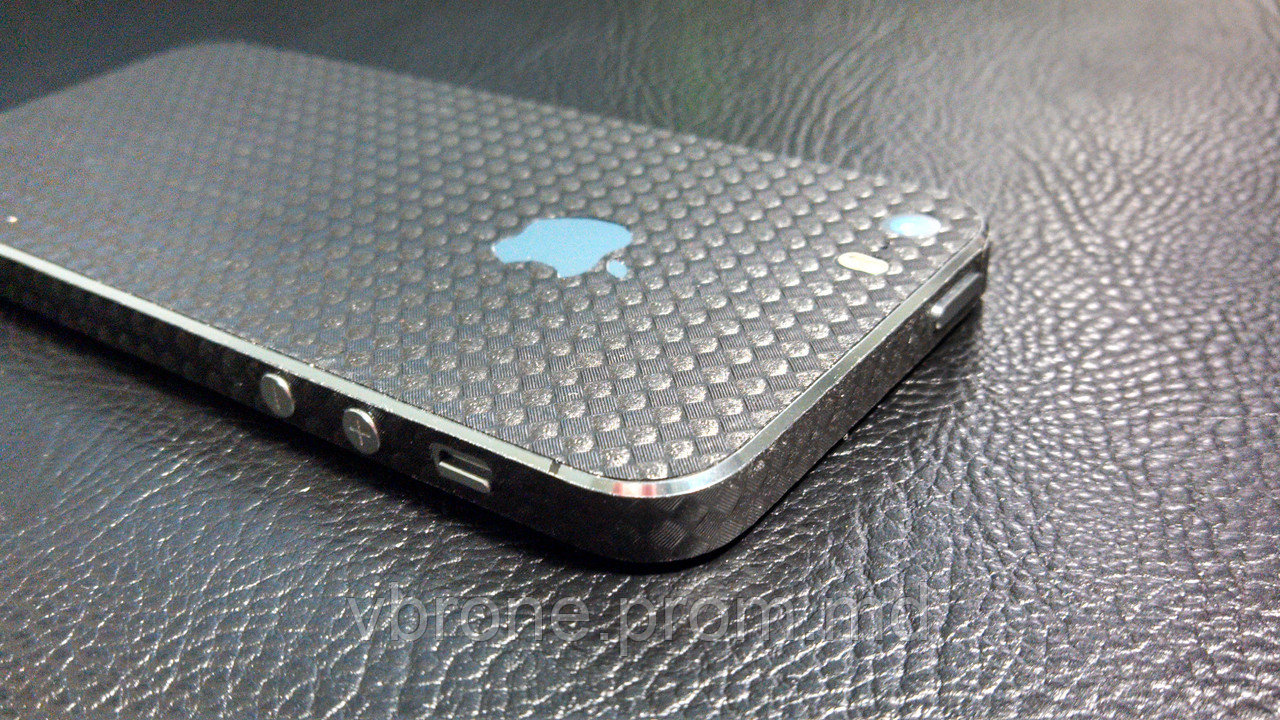 Декоративная защитная пленка для Iphone 5S карбон кубик черный - фото 1 - id-p3868282