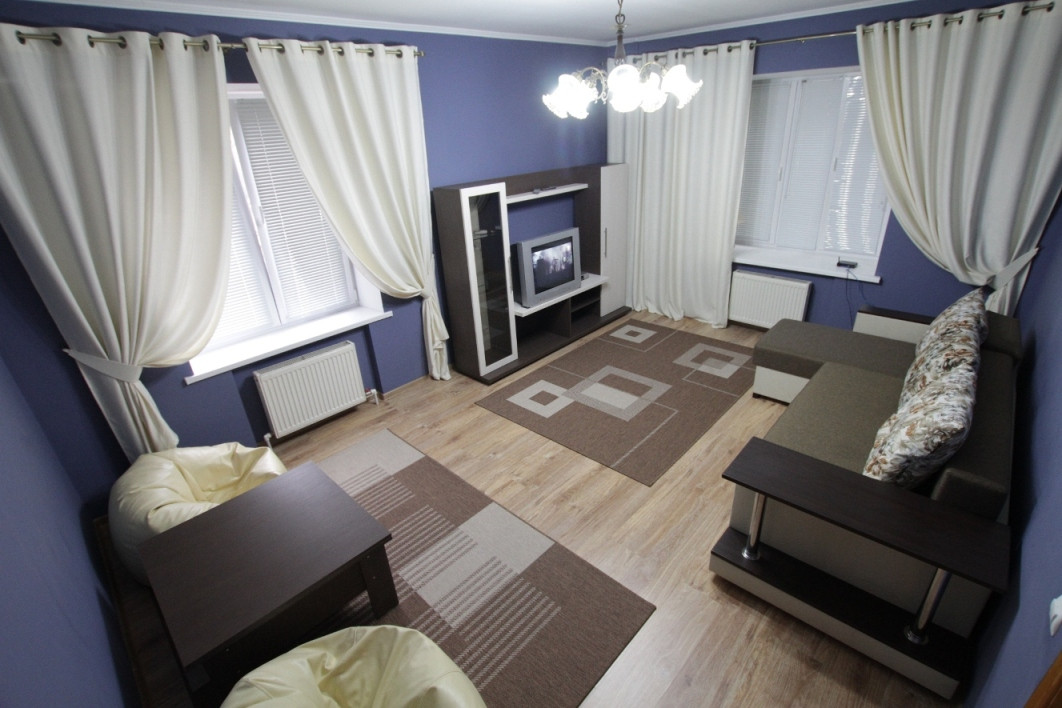 Посуточно 2-комнатная квартира в Кишиневе (Центр) - фото 1 - id-p3435657