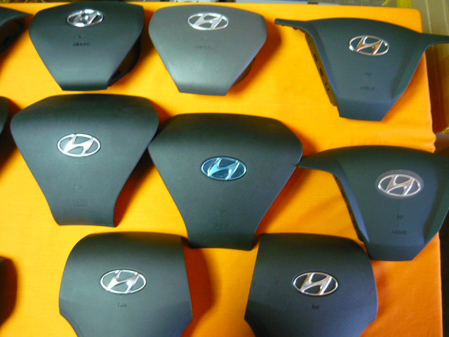 Накладка на подушку безопасности Hyundai Accent, Coupe, Elantra, Getz, Santa Fe, IX35, Sonata, Tucson - фото 1 - id-p4183821