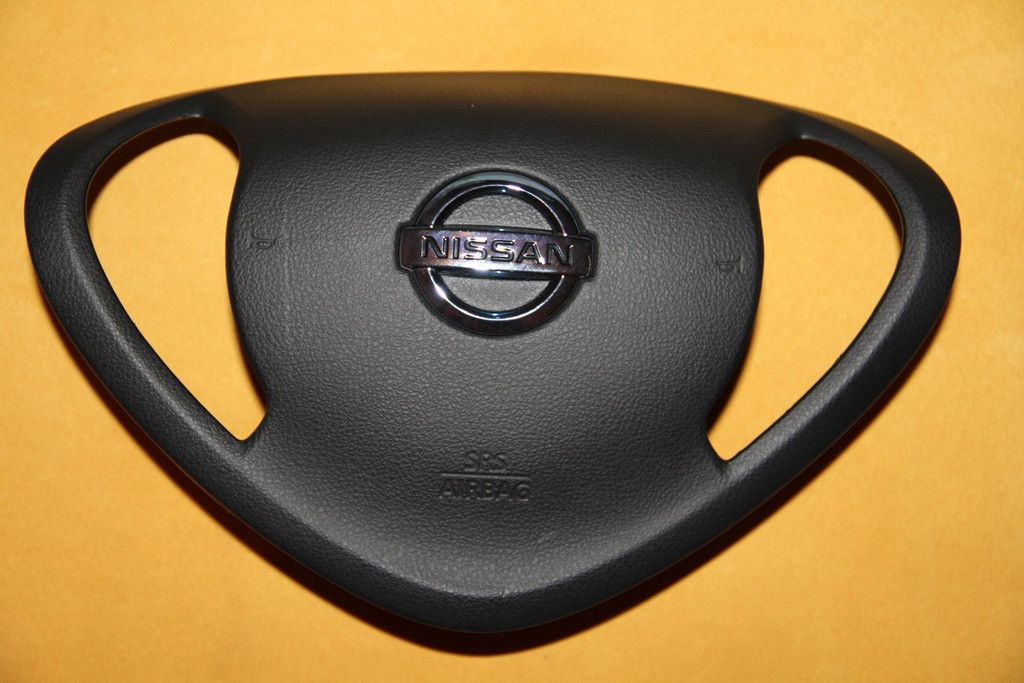 Накладка, заглушка на подушку безопасности, имитация Airbag, крышка в руль на Nissan Leaf - фото 1 - id-p4183939
