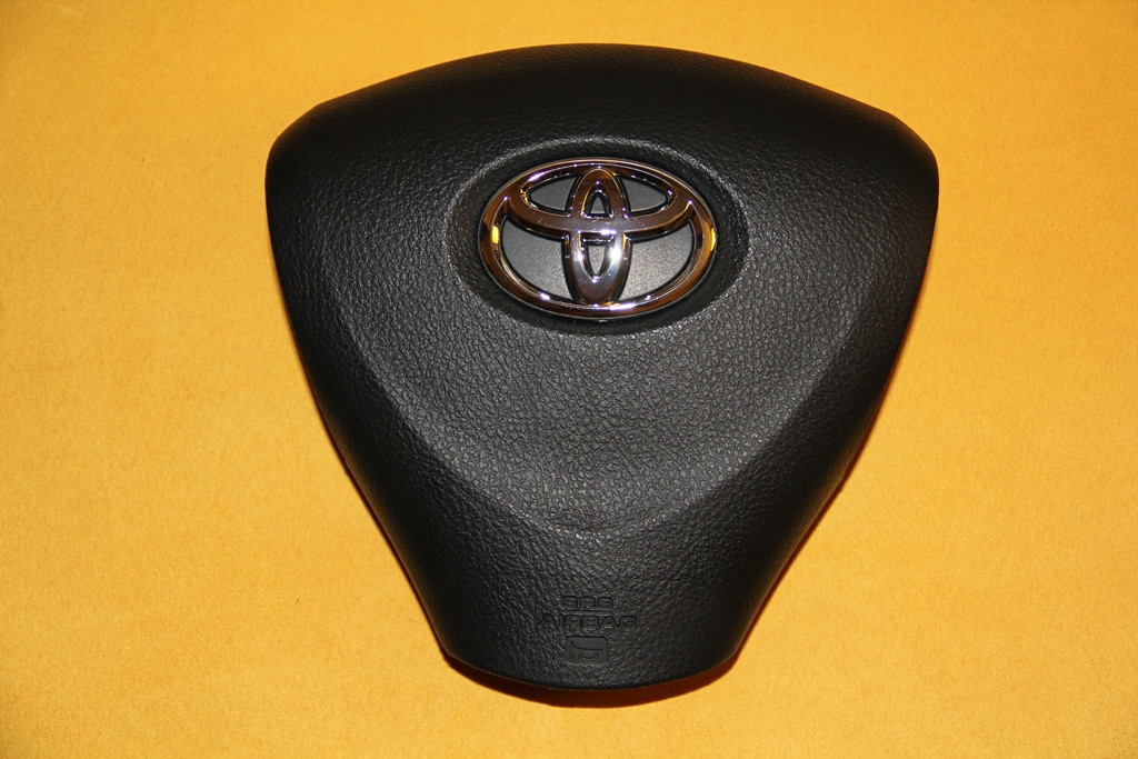 Крышка на подушку безопасности TOYOTA Corolla 2008-2011 - фото 1 - id-p4184310