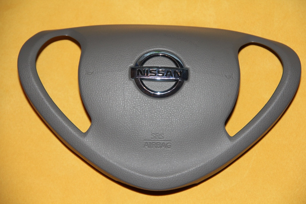 Крышка накладка заглушка в руль на Nissan Leaf gray Airbag SRS - фото 1 - id-p4184312