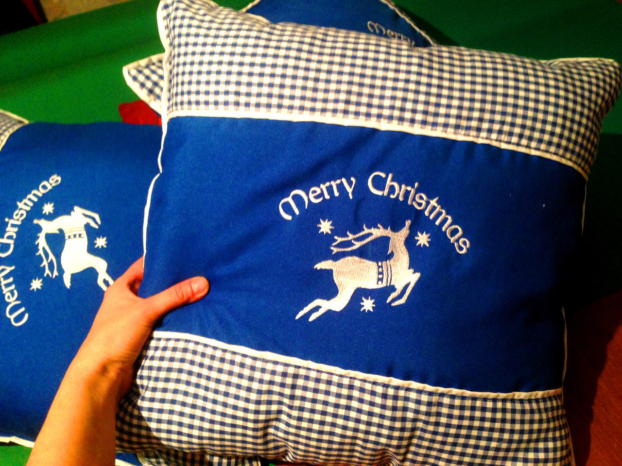Новогодние наволочки на интерьерные подушки синий, новогодний декор - фото 1 - id-p4419145