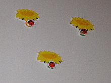 Магнитный стенд для крепления рисунка магнитом Подсолнушки