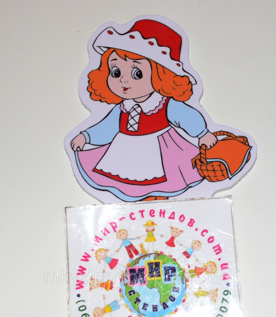 Магнитный стенд для крепления рисунка Красная шапочка, фото 1