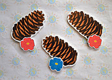 Магнитный стенд для крепления рисунка Шишки