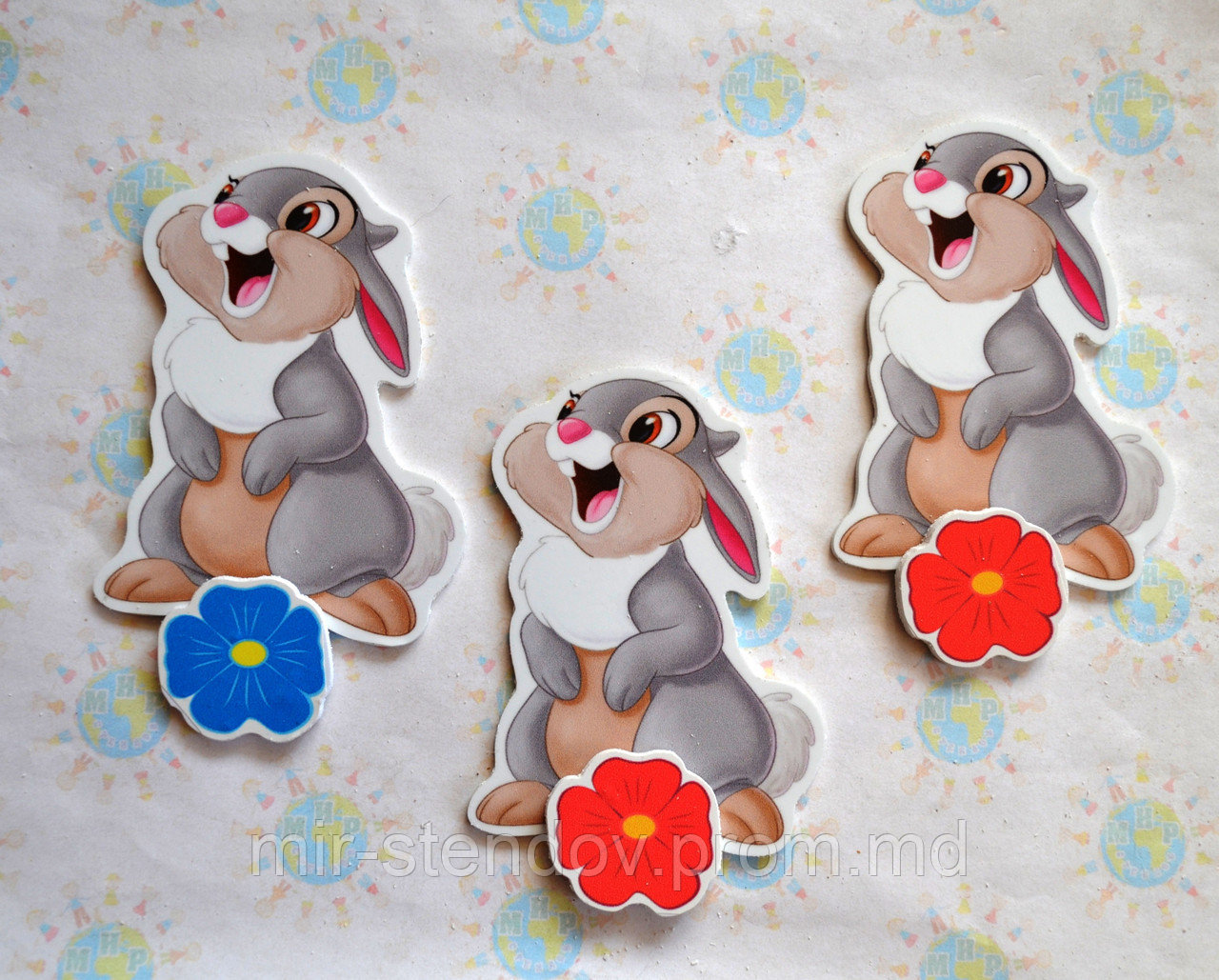 Магнитный стенд для крепления рисунка Заяц веселун, фото 1