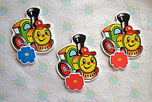 Магнитный стенд для крепления рисунка Паровозик