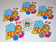 Магнитный стенд для крепления рисунка Пчелка