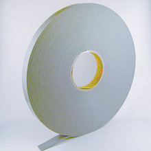 Двухсторонний скотч на вспененной основе 6 мм для крепления карманов к стендам