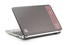 Наклейка на ноутбук. Вышиванка красная