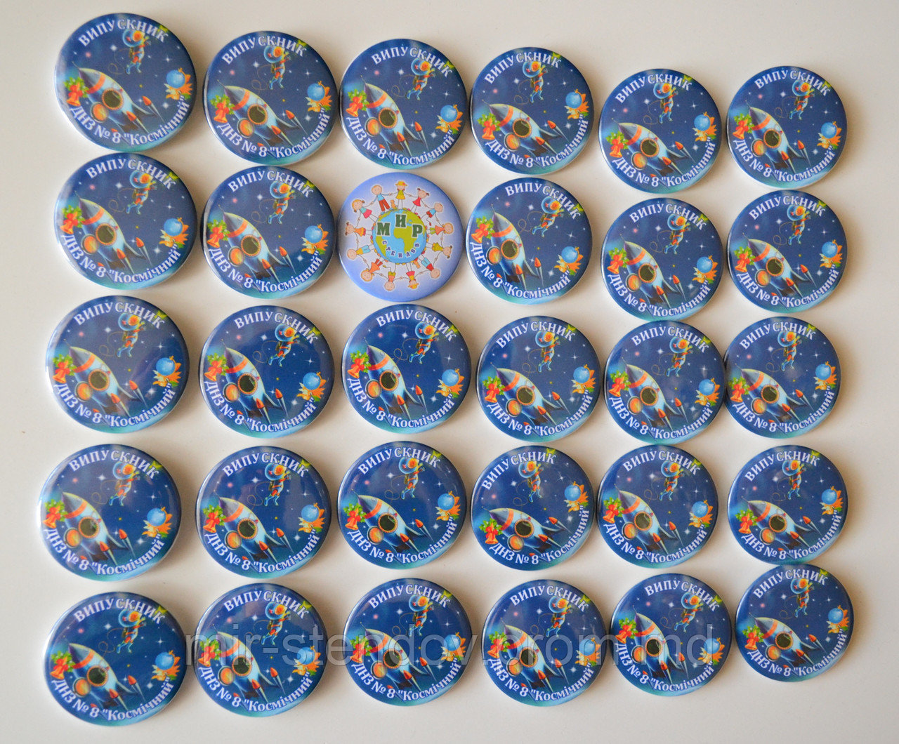 Значки Для выпускников детского сада Космічний, фото 1