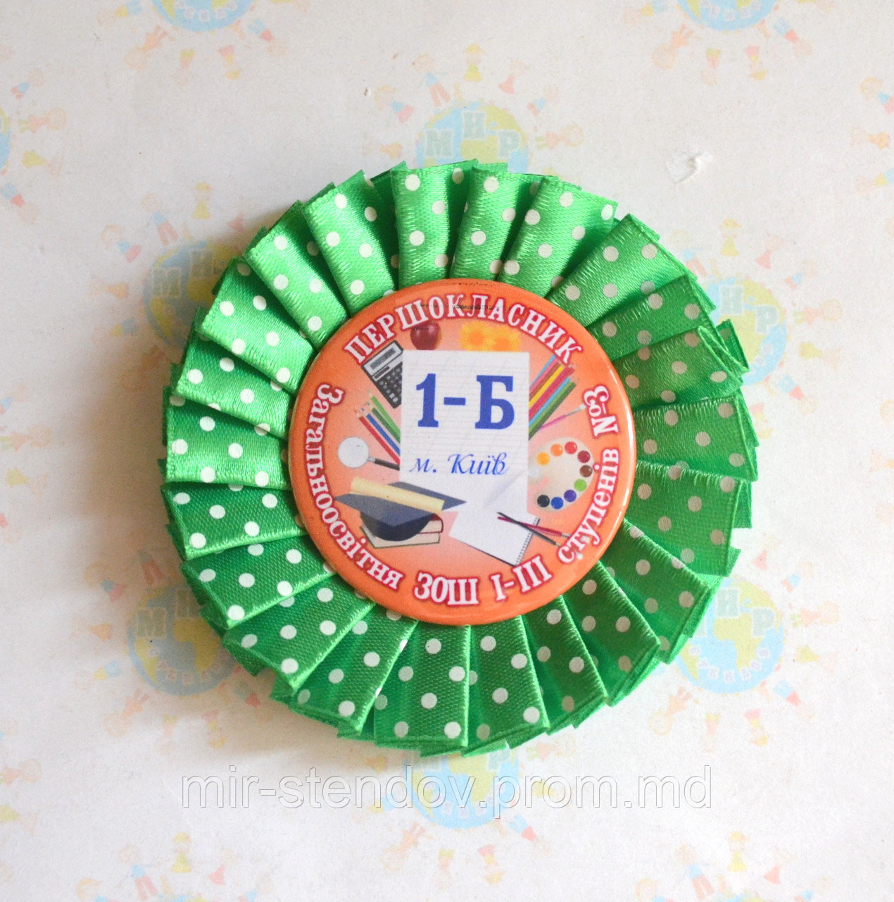 Значок с розеткой Горошек зелёная, фото 1