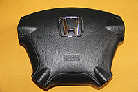 Подушка безопасности водителя и пассажира на HONDA CR-V 2002-2006.