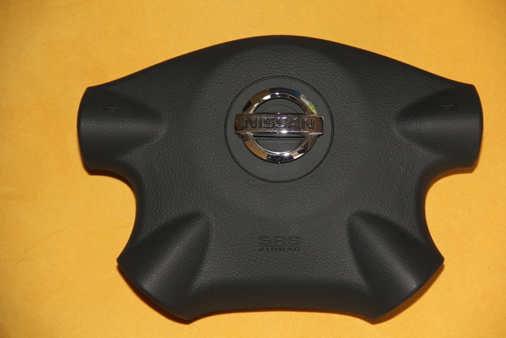 Крышка заглушка обманка муляж подушки безопасности водителя NISSAN X-Trail T30 - фото 1 - id-p4184303