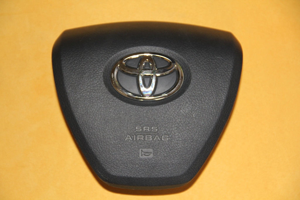 Крышка накладка заглушка AIRBAG SRS муляж подушки безопасности на TOYOTA Avensis Venza, Aurion - фото 1 - id-p4184055