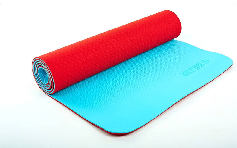 Коврик для йоги и фитнеса Yoga mat 2-х слойный TPE+TC 6mm FI-5172-14 ( 1.73*0.61*6mm) красный -голубой - фото 1 - id-p4706636